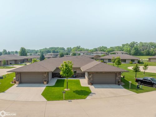 537 River Bend Court, Mason City, IA, 50401 | Card Image