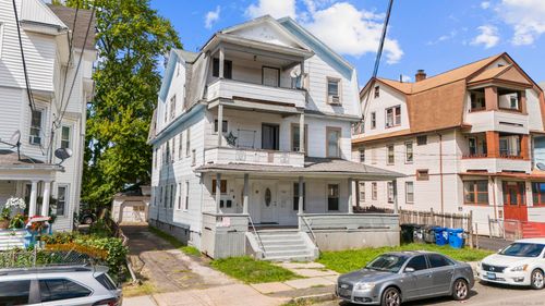 26 Barker St, Hartford, CT, 06114-1815 | Card Image