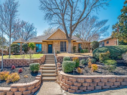 2002 Royal Crest Dr, Garland, TX, 75043-1017 | Card Image