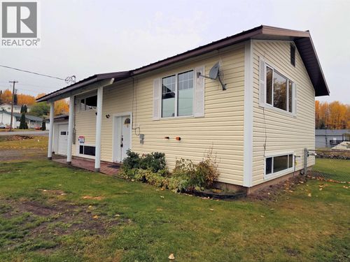 10 Mcdonald Ave, Granisle, BC, V0J1Z2 | Card Image