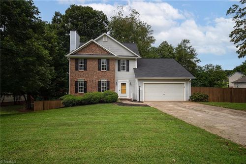120 Kathleen Ct, King, NC, 27021-8752 | Card Image