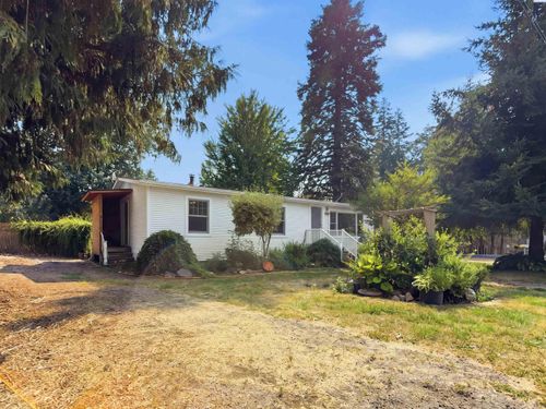 302 E Chestnut St, Farmington, WA, 99128-9797 | Card Image