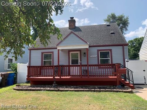34337 Harroun St, Wayne, MI, 48184-2411 | Card Image