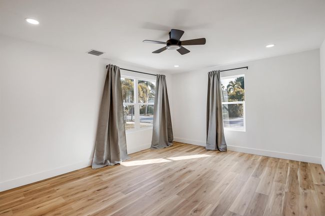 701 37 Th St, House other with 3 bedrooms, 2 bathrooms and null parking in West Palm Beach FL | Image 18