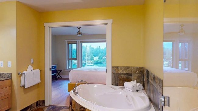 22A - 12489 Lagoon Road, Condo with 2 bedrooms, 2 bathrooms and 1 parking in Pender Harbour BC | Image 23