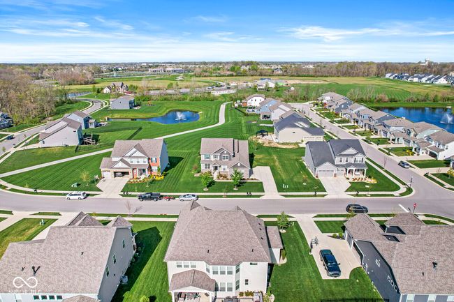 12894 Corydon Dr, House other with 4 bedrooms, 4 bathrooms and null parking in Fishers IN | Image 58