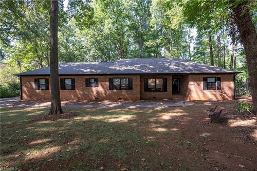 4320 Woodbourne Dr, Clemmons, NC, 27012-9132 | Card Image
