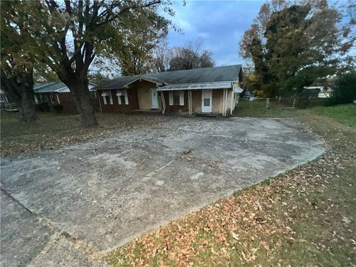 1301 Highland Ave, Winston-Salem, NC, 27101-1626 | Card Image