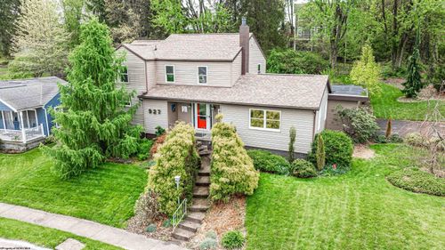 927 Fairfax Dr, MORGANTOWN, WV, 26505-4611 | Card Image