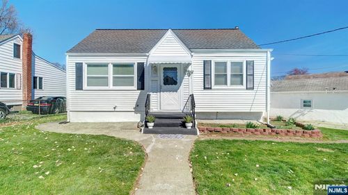 34 Greenlawn Dr, Lodi, NJ, 07644-2013 | Card Image