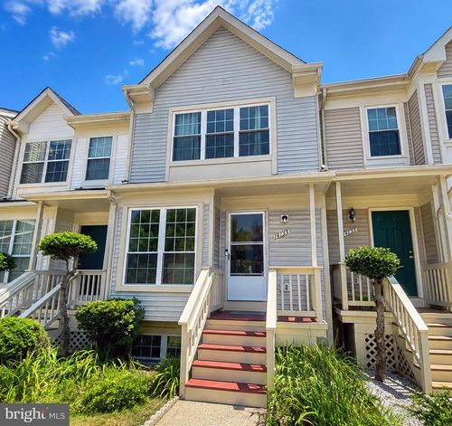 14133 Autumn Cir, CENTREVILLE, VA, 20121-3856 | Card Image