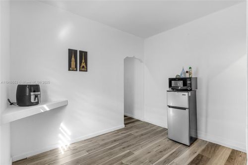 1-2012 Se 15th St, Homestead, FL, 33035-2605 | Card Image