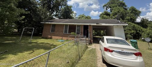 123 Apple, Ferriday, LA, 71334 | Card Image