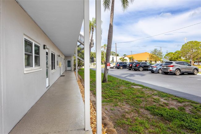 APT-109 - 211 Pasadena Ave N, Condo with 2 bedrooms, 2 bathrooms and null parking in ST PETERSBURG FL | Image 10