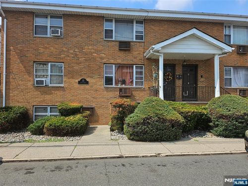 11 Boyd St, Lodi, NJ, 07644-2419 | Card Image