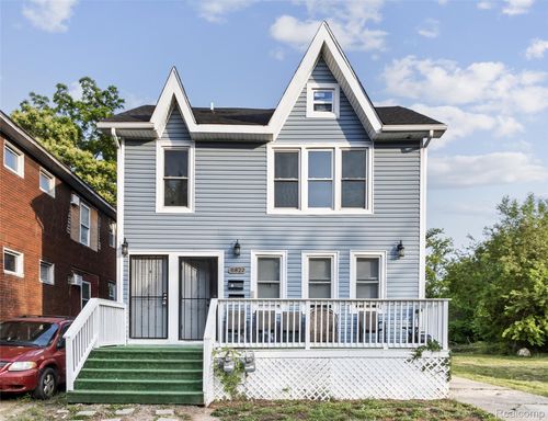 11822 Promenade St, Detroit, MI, 48213-1379 | Card Image