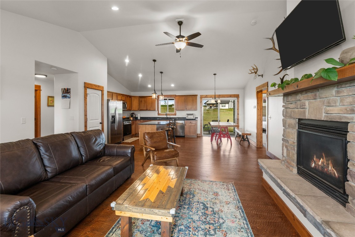 Residential in Three Forks 5