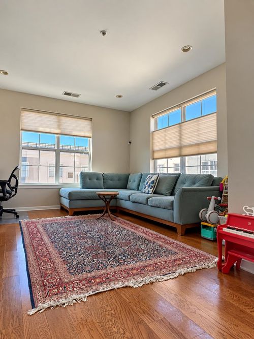 405-443 2nd St, Jersey City, NJ, 07302-2279 | Card Image