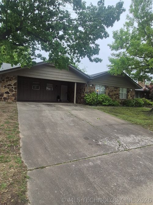 b-3352 E 56th Pl, Tulsa, OK, 74135-4187 | Card Image