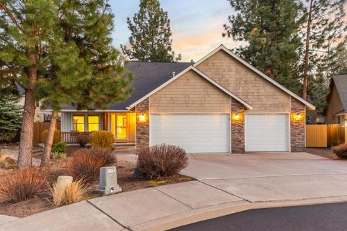 61324 Sparrow Ct, Bend, OR, 97702-3317 | Card Image