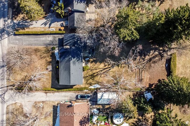 35 Fittons Rd E, House other with 3 bedrooms, 2 bathrooms and 4 parking in Orillia ON | Image 50