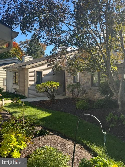 435-439 Eaton Way, WEST CHESTER, PA, 19380-6927 | Card Image