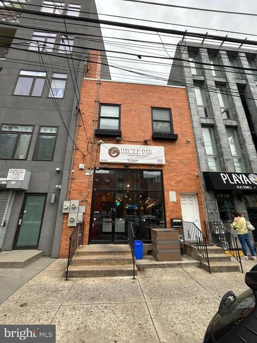 809 N 2nd St, PHILADELPHIA, PA, 19123-3009 | Card Image