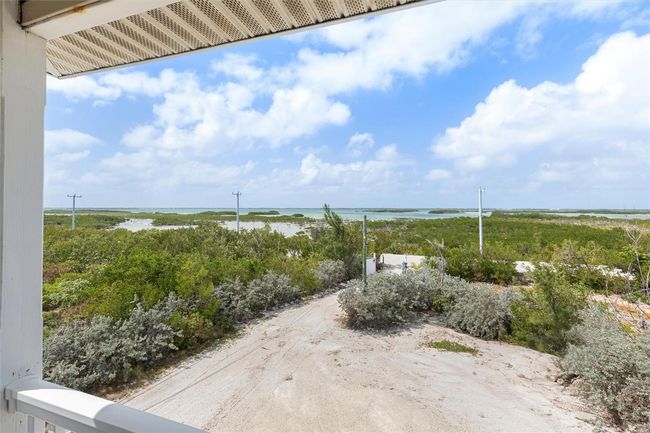 1659 Long Beach Dr, House other with 3 bedrooms, 2 bathrooms and null parking in Big Pine Key FL | Image 35