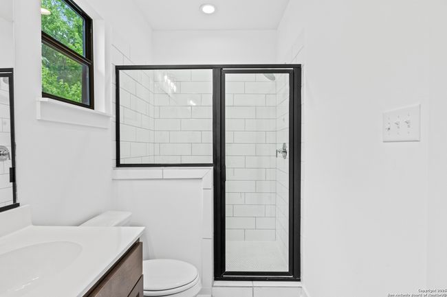 UNIT-401 - 211 Utah St, Townhouse with 2 bedrooms, 3 bathrooms and null parking in San Antonio TX | Image 24