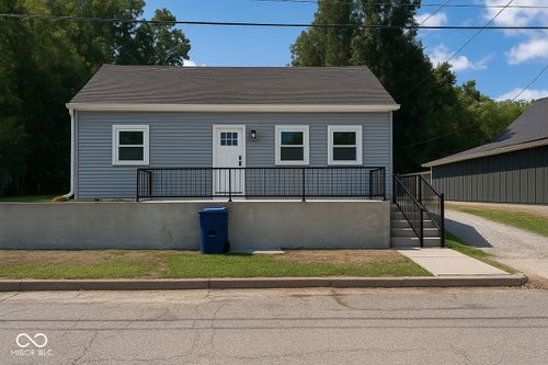 313 W North St, Crawfordsville, IN, 47933-1319 | Card Image
