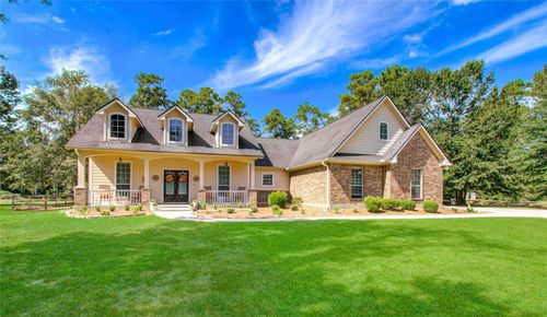 17076 Cypress Cir, Conroe, TX, 77302-6422 | Card Image