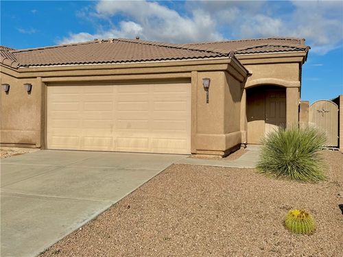 695 Vista Grande Dr, Kingman, AZ, 86409-3972 | Card Image