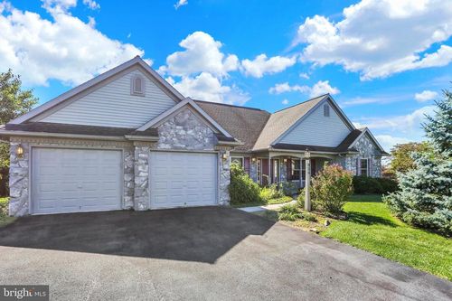856 Walnut Crest Dr, LEBANON, PA, 17046-2151 | Card Image