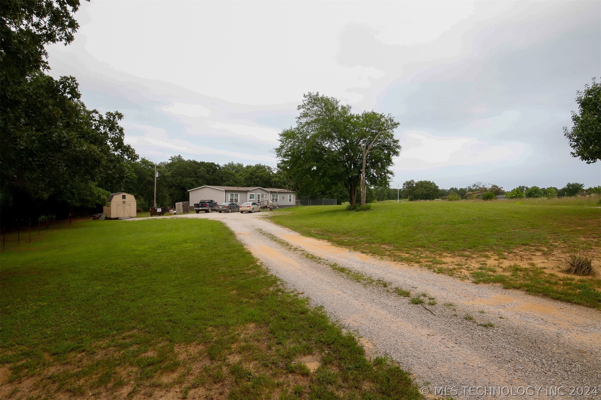 160 Rd, Okmulgee, OK 74447