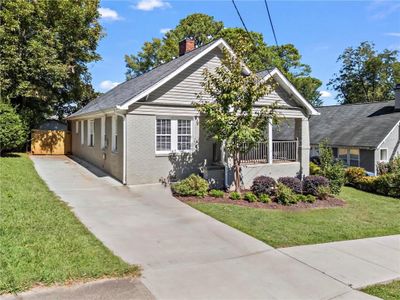 2084 Dunwoody Street Ne, House other with 2 bedrooms, 2 bathrooms and null parking in Atlanta GA | Image 2