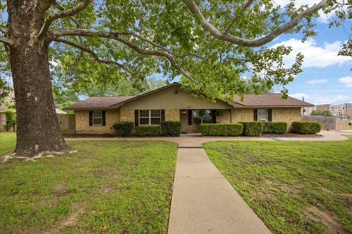 701 Georgia St, Lindale, TX, 75771-3276 | Card Image