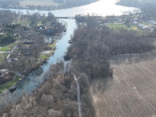 1 W Aquarius Drive, Monticello, IN, 47960 | Card Image