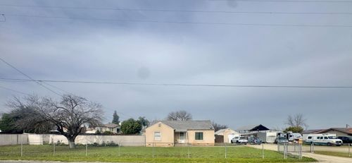 19326 E Parlier Ave, Reedley, CA, 93654-9708 | Card Image