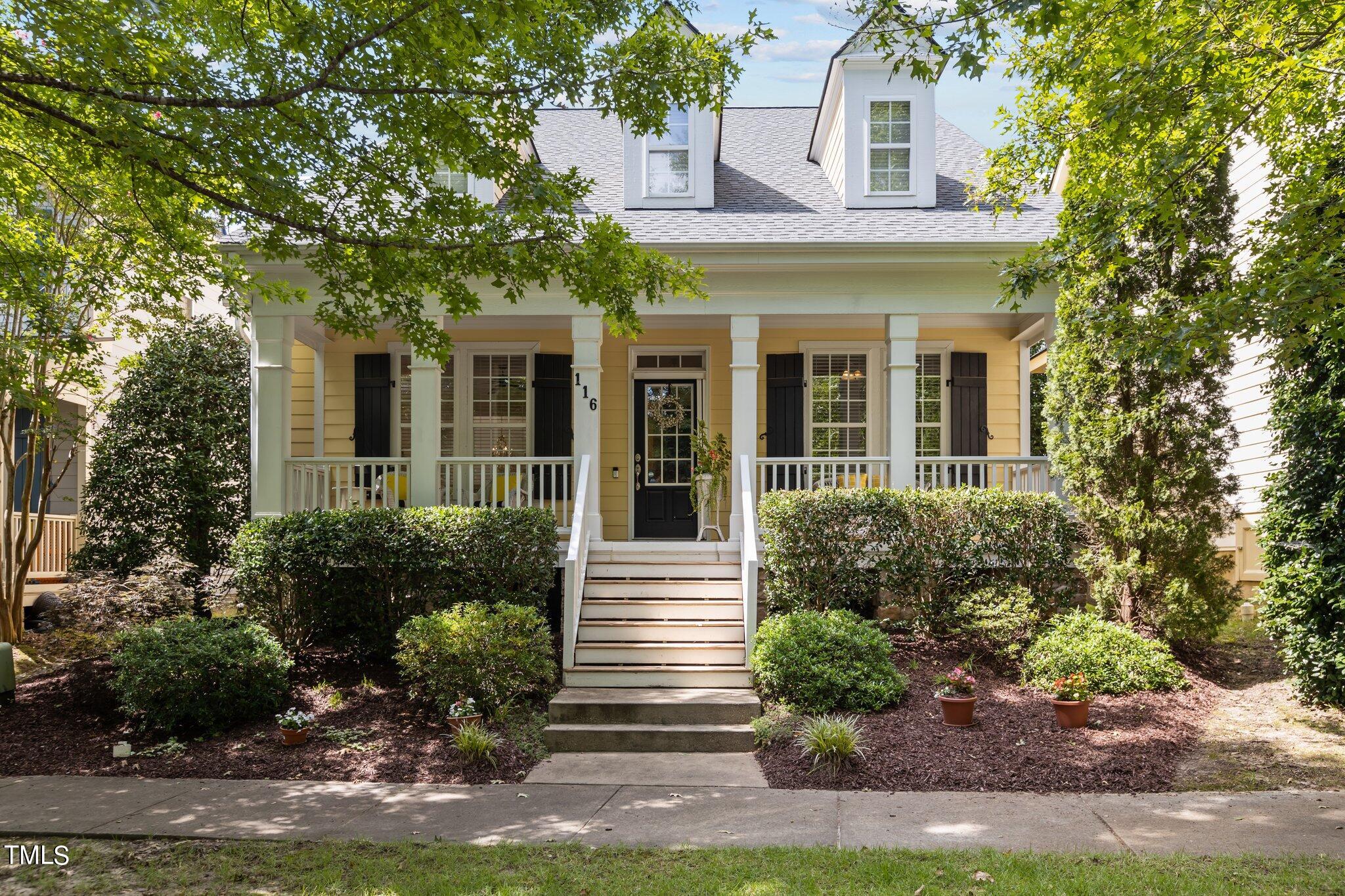 Amberglen Ln, Holly Springs, NC 27540