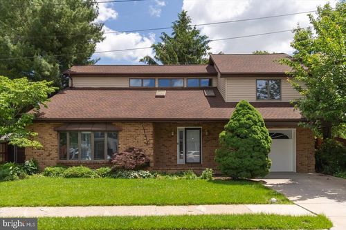 109 N Antietam St, FUNKSTOWN, MD, 21734-1157 | Card Image