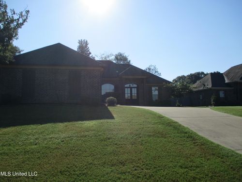 228 Rockbridge Dr, Madison, MS, 39110-1000 | Card Image