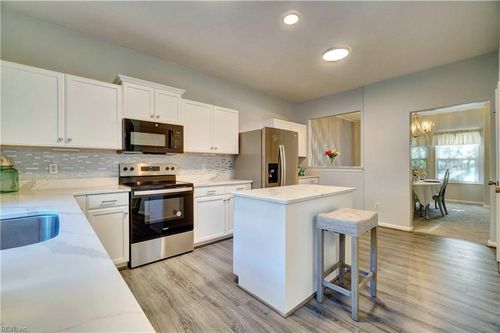 2062 Nicklaus Dr, Suffolk, VA, 23435-4104 | Card Image