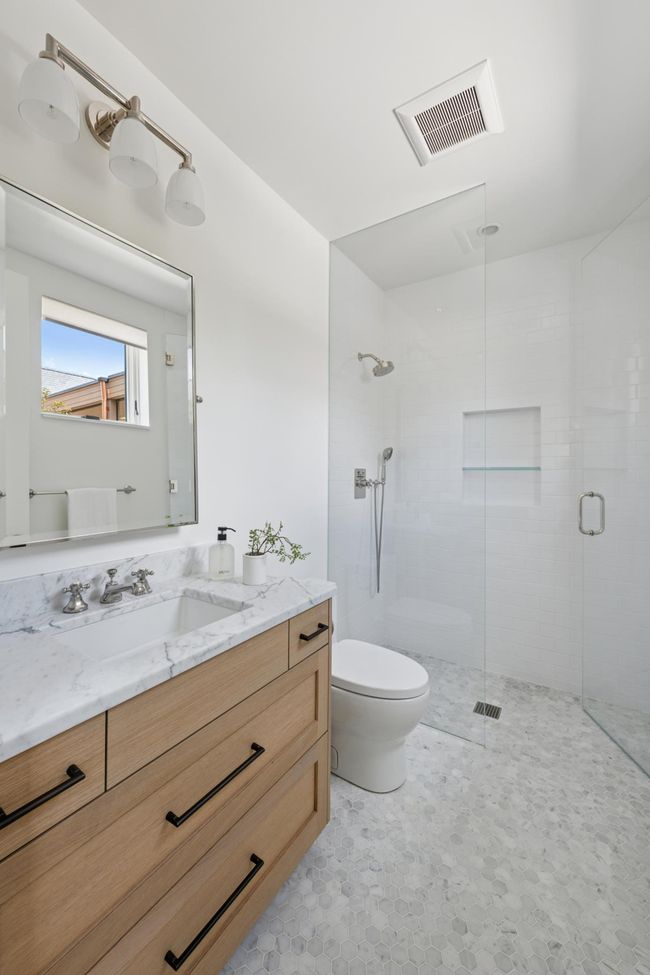 2505 E Lake Of The Isles Pkwy, House other with 5 bedrooms, 7 bathrooms and null parking in Minneapolis MN | Image 44