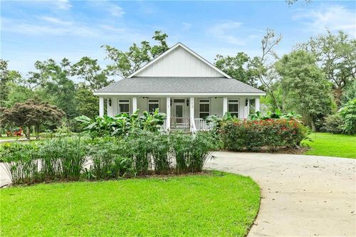 11850 Village Green Dr, Magnolia Springs, AL, 36555-6811 | Card Image