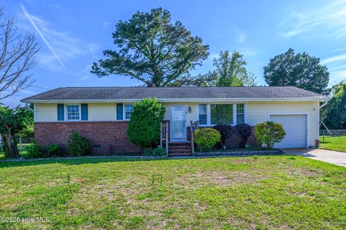 107 Tower Dr, Jacksonville, NC, 28546-8032 | Card Image