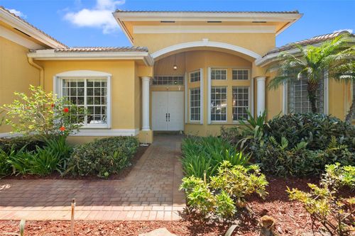3462 Dovecote Meadow Ln, Davie, FL, 33328-7309 | Card Image