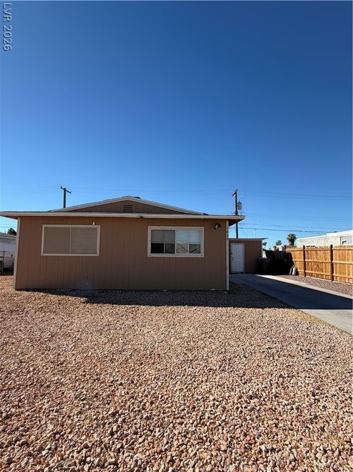1829 W Cartier Ave, North Las Vegas, NV, 89032-3676 | Card Image