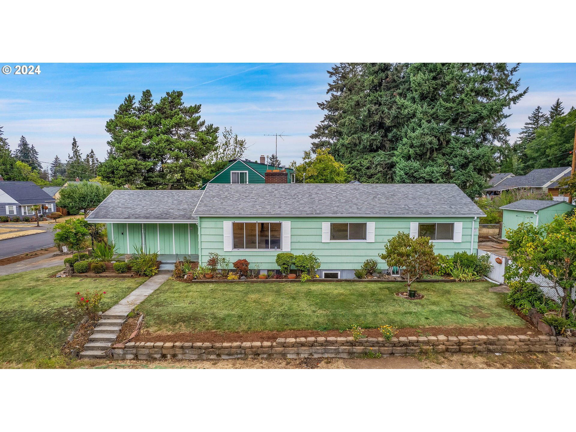 Schuyler St, Portland, OR 97220