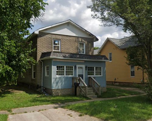 105 S Eaton St, Albion, MI, 49224-1622 | Card Image