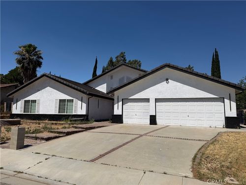41527 Myrtle St, Palmdale, CA, 93551-2819 | Card Image